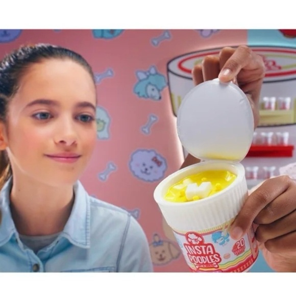 Insta Poodles Mystery Mini’s, sealed. 1 sealed package, Collectibles Minis - Picture 5 of 9